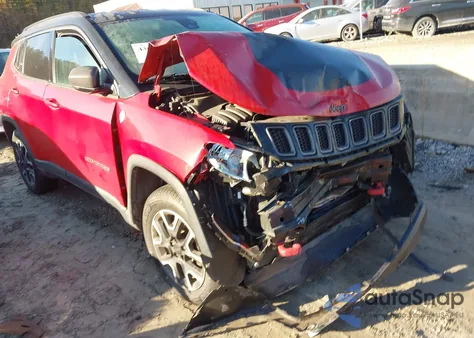 2021 Jeep Compass Trailhawk 4X4 from USA, damaged, VIN 3C4NJDDB7MT572360